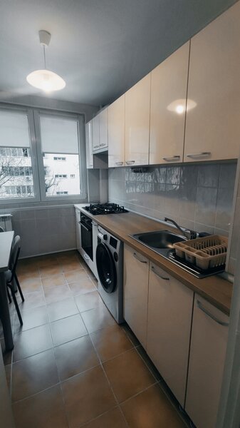 Bucur Obor, Masina de Paine,